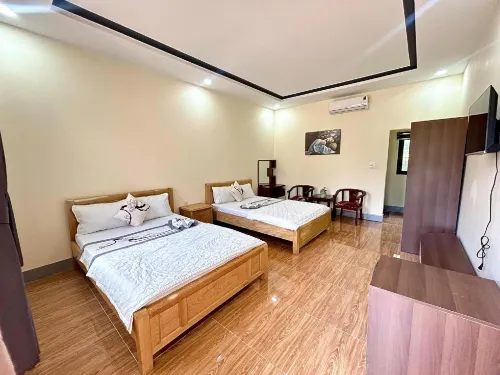 Khách sạn Long Vân