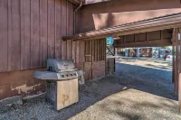 Ruidoso Cabin - Walk to Midtown Dining and Shops! - spa