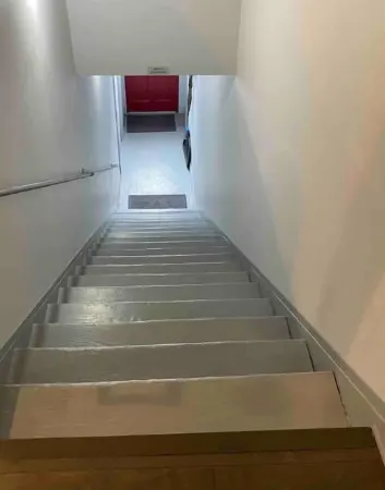 Downtown West Jefferson 3 bedroom apartment walking distance to everything.