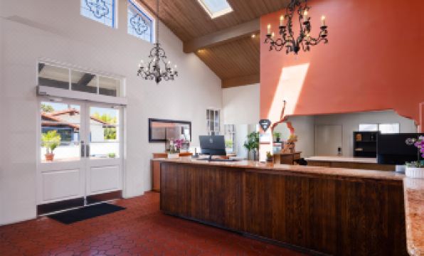 Best Western Plus Pepper Tree Inn