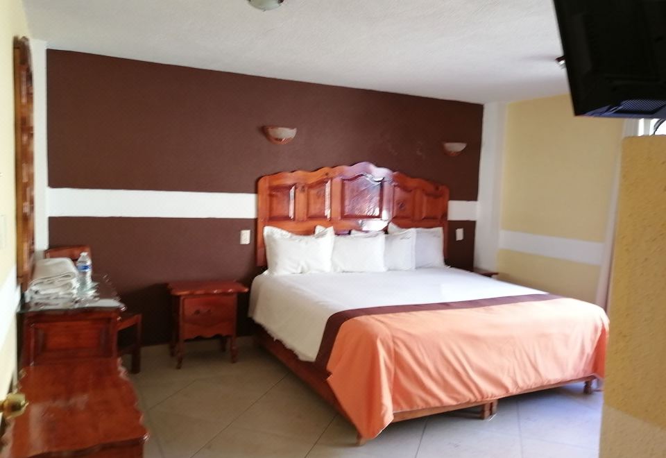 Hotel Real del Angel - Housity