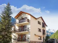 Cozy Pyrenees Getaway - Apartments