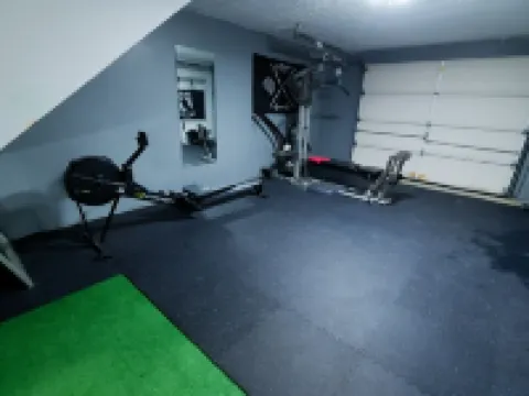 Welcome to “Persimmon Grove” the Cozy Farmhouse with Modern Amenities Hotels in Seventy-First