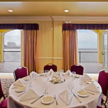Holiday Inn & Suites CLEARWATER BEACH by IHG