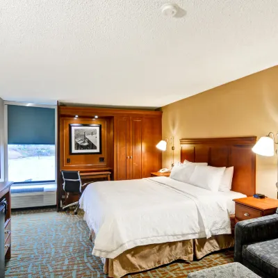 Hampton Inn Hendersonville Hotels near Team E.C.C.O. & the Aquarium & Shark Lab by Team ECCO