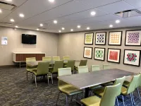 Holiday Inn Express & Suites GREAT BARRINGTON - LENOX AREA by IHG - Parkplatz