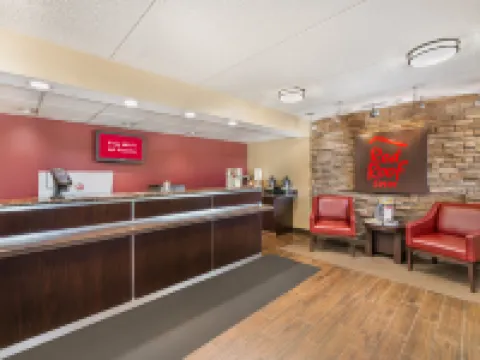 Red Roof Inn Erie - I-90 Hotels in Summit Township