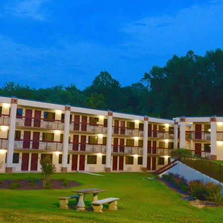 Red Roof Inn & Suites Commerce - Athens