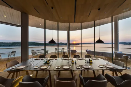 D-Resort Šibenik Отели рядом с достопримечательностью «Собор Святого Иакова»