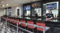 Holiday Inn INDIANAPOLIS AIRPORT by IHG - bar