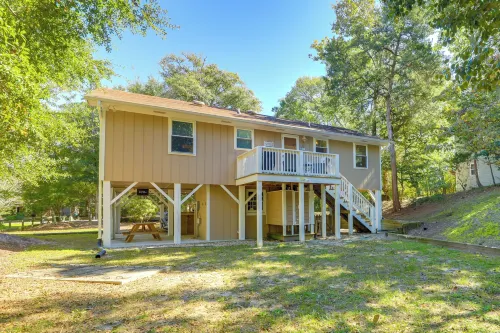 Walk to Beach & Family Fun! Emerald Isle Home - 3 tähden