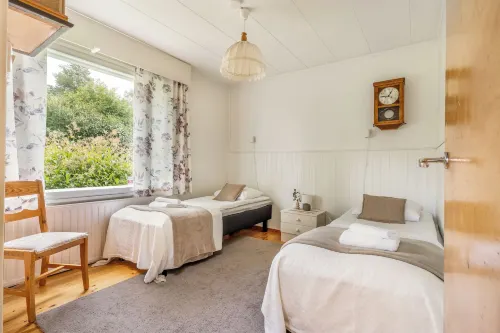 寬敞的三臥室河景帶桑拿的房子