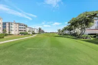 Luxurious 3BR Condo in the Exclusive Gated Gulf Harbour Yacht & Country Club Hotels in Iona