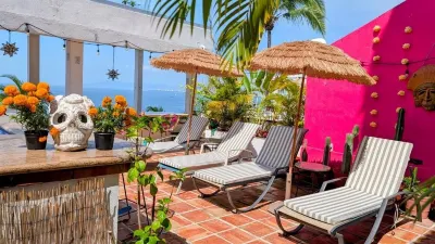 Private OCEAN VIEW Pool Panoramic Sky Beach Loft~Steps to Malecon+Safe Loc Hotels in 5 de Diciembre