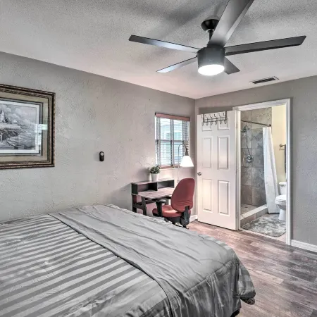 Deltona Lake House, Day Trip to Disney and Universal