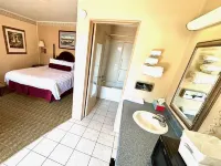 The Maddox Inn Hotels in Accomack County