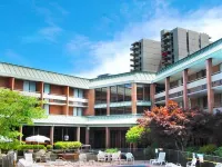 University Place Hotel and Conference Center Hotels near Riverplace
