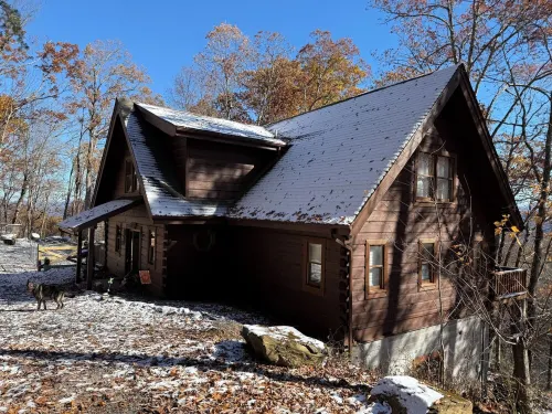 Luxury Log Cabin adjoins GSMNP . Magnificent Views , Nature Lovers Paradise !