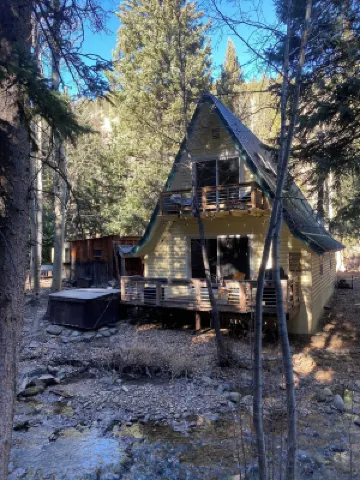 Lazy Me ~ A Magical Creek-front Cabin with Hot Tub! Private Woods