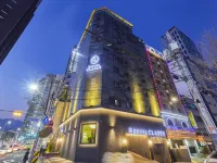 Hotel Classy Hotels near Doseonsa Temple