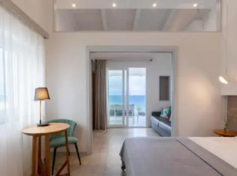 Midenza Seaside & Nature Retreat