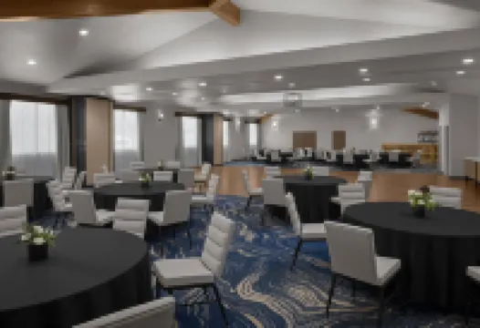 ฮอลิเดย์ อินน์ เอ็กซ์เพรส แอนด์ สวีทส์ มอนโทรส - แบล็คแคนยอนแอเรีย บาย IHG