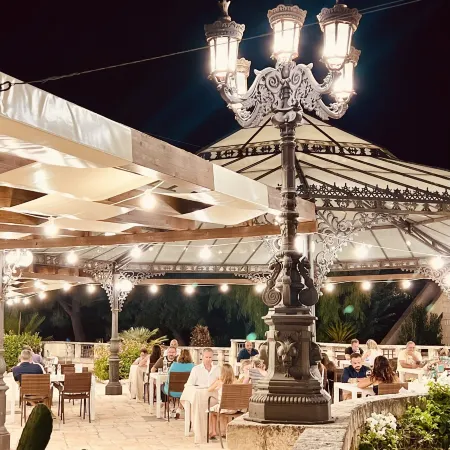 UNA HOTELS Regina Bari