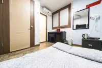 Taebaek M - parking