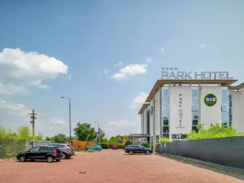 B&B HOTELS Park Hotel Cassano（ビーアンドビーホテルパークホテルカッサーノ）