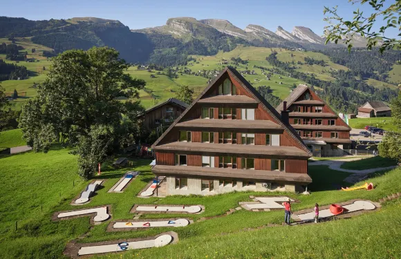 瑞卡-費裏恩多夫維爾德豪斯