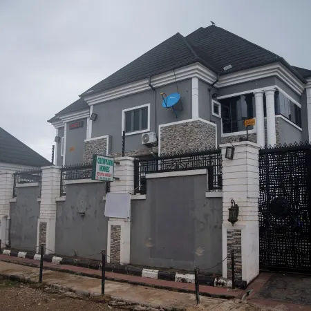 Luxurious Duplex in Oredo, Benin City - Perfect for Families and Groups