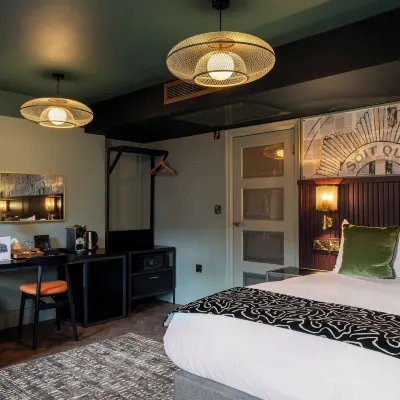 The Wellington Hotel Отели рядом с достопримечательностью «Театр Олд-Вик»