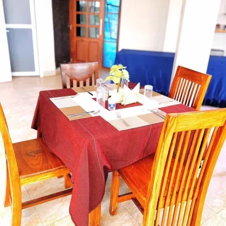 Rejis Hotel