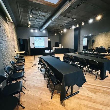 Studio 424