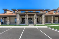 Landing Near Historic Downtown Buda - 4-Star