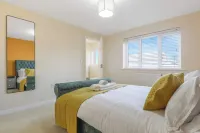 Spacious 5-bed Contractor House - Parking Wi-fi - Holiday bungalows