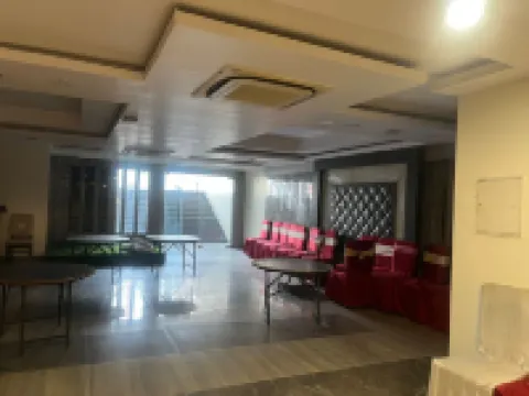 Staylo Masterprice Palace
