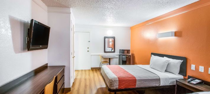 Motel 6 Euless, TX - DFW West Hotels in Euless