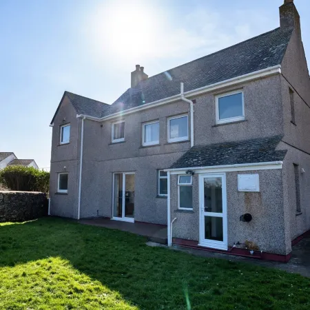 Holiday Home in Marazion Near St Michael's Mount