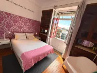Rivoli Cinema Hostel Hotels near Rivoli Theatre