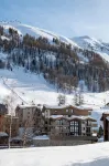 Chalets Izia - Village Montana - Parking