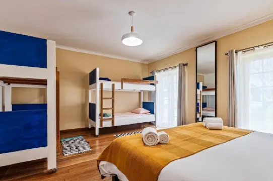 FreeSurfCamp & Hostel