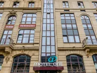 Motel One Frankfurt-Hauptbahnhof Các khách sạn gần Cao ốc Messeturm