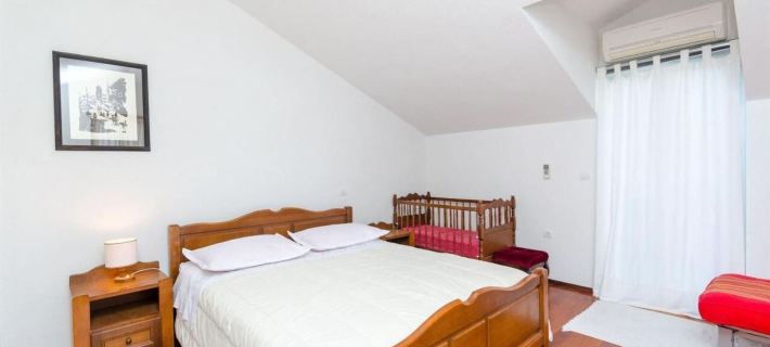 Apartments Jasna Hotels in Baska Voda