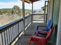 Cozy and Private Cabin, Enjoy Gorgeous Views of Mountains. Hotéis em Ouray County
