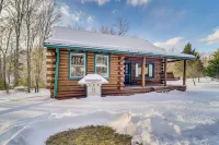 Motorsports, Lake Days & Hikes! Cabin in Waterfall