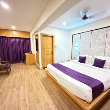 Vits Daman Devka Beach