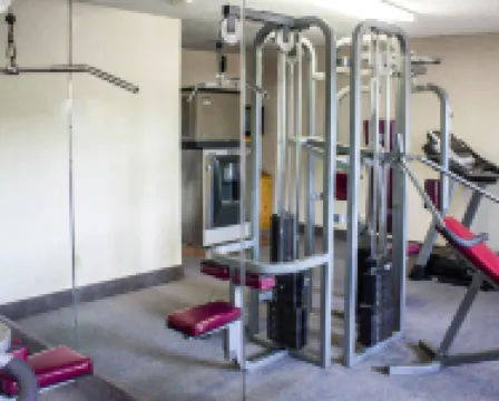 Econo Lodge Inn & Suites Colonie Center Mall