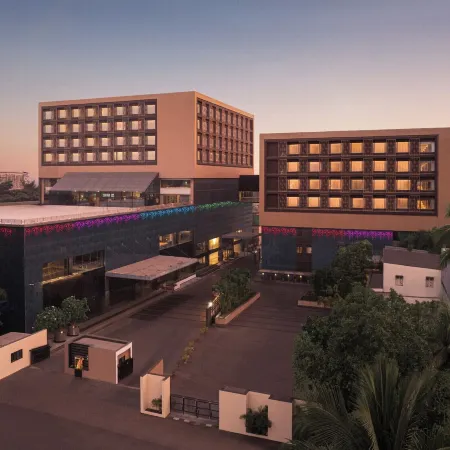 Le Meridien, Surat