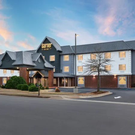 Garner Hotel Madison - Huntsville Airport by IHG